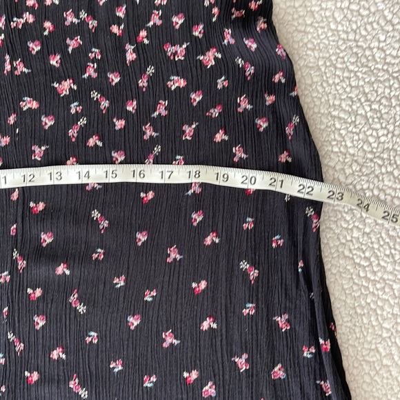 Xhilaration Womans Floral Tent Dress. Size Medium - Picture 9 of 14